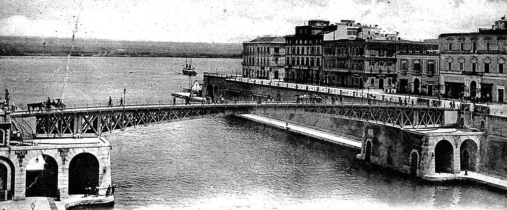 1900 PONTE GIREVOLE IN FERRO, BORGO NUOVO cut